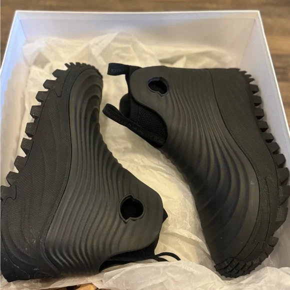 Moncler Aqua High Boots size 43 - Picture 8 of 9